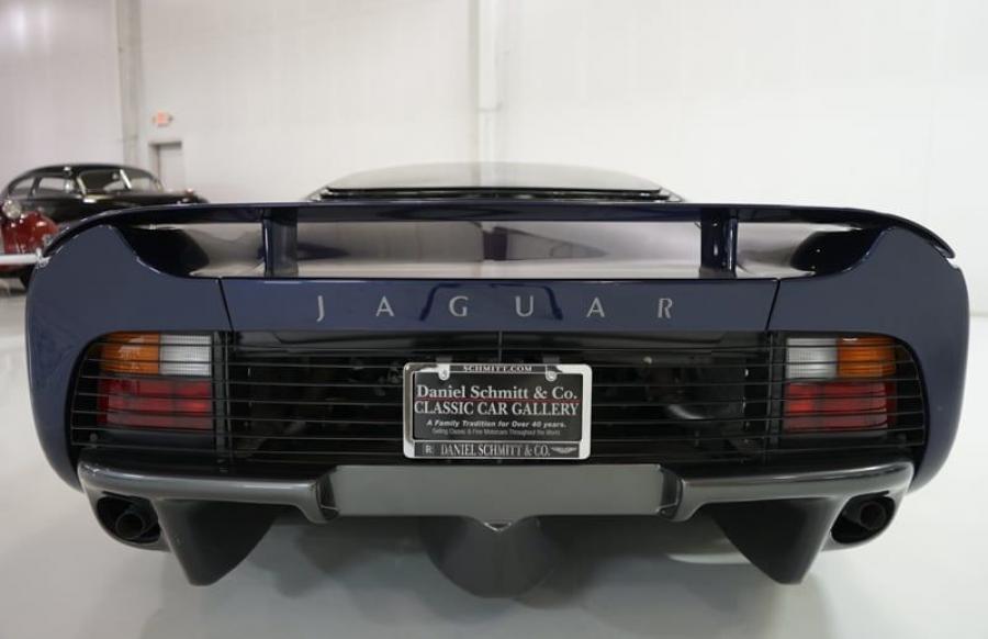  Jaguar XJ220 1994 года  (фото 4 из 55)